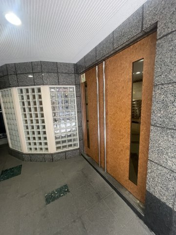 パークウェル御茶ノ水のエントランス