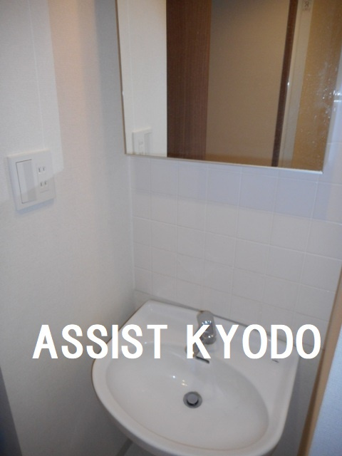 エクセリア千歳船ベルデの独立洗面台