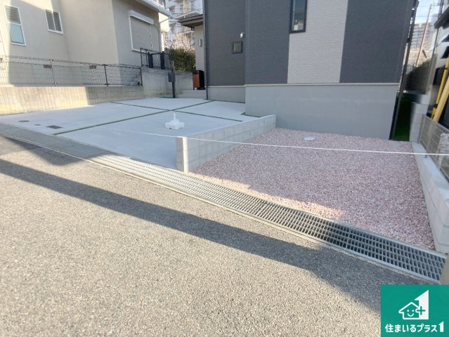 神戸市垂水区桃山台　新築一戸建ての駐車場|駐車スペース！散水栓があるので、こまめに愛車を洗えます！