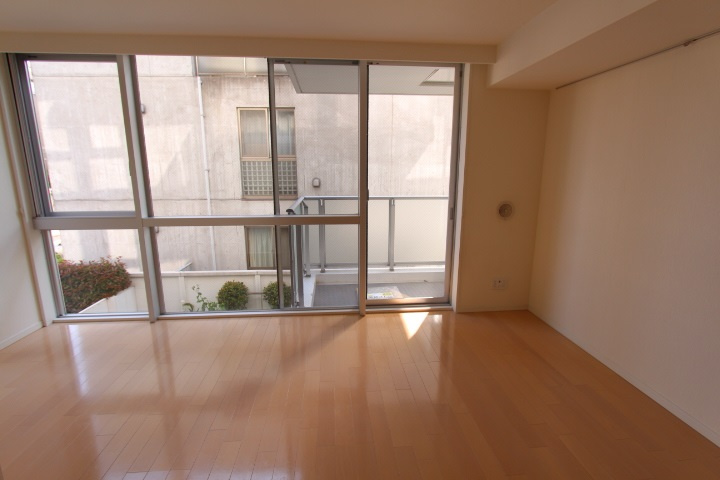 プライムアーバン市谷仲之町の居間・リビング|※参考写真