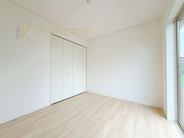 つくば市今鹿島第2　新築戸建て　1号棟の洋室|お部屋のサッシはすべてペアガラスを採用！高い断熱性による省エネと結露対策に有効です♪