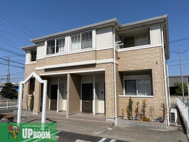 ハイツ憩の外観