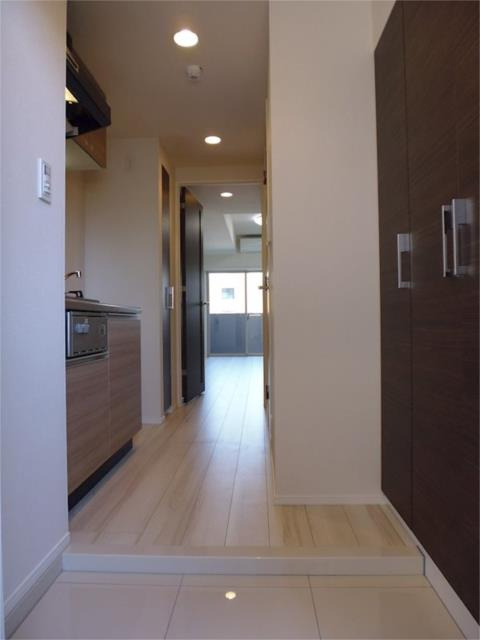 メイクスデザイン府中の玄関