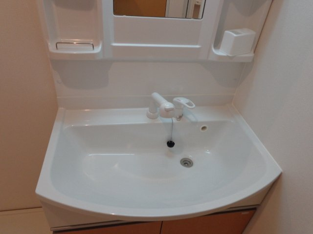 カサ・グラータの独立洗面台|洗髪洗面化粧台