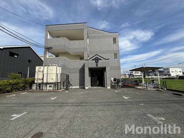 グランディールY・Mの駐車場