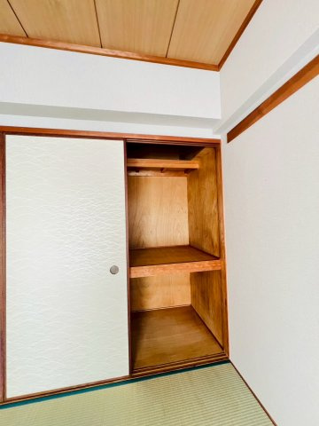 舞子芙蓉ハイツの収納