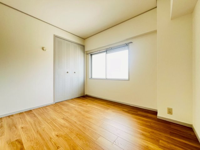 舞子芙蓉ハイツの寝室