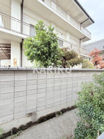 サンコート勝山の庭