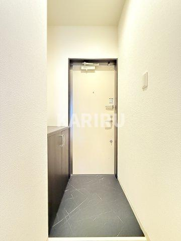 サンコート勝山の玄関