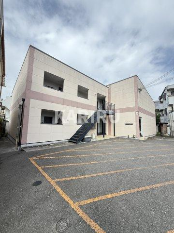 サンコート勝山のエントランス