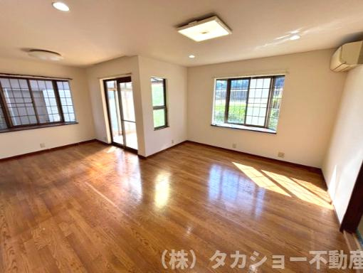 【居間・リビング】 | 市原市泉台4丁目　中古戸建