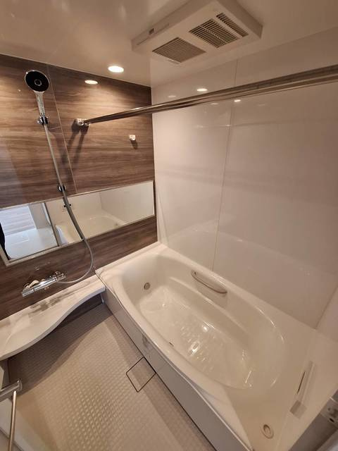 サニーコート瀬戸の浴室