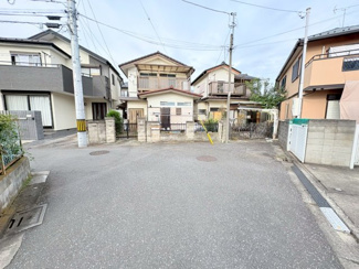 【前面道路含む現地写真】