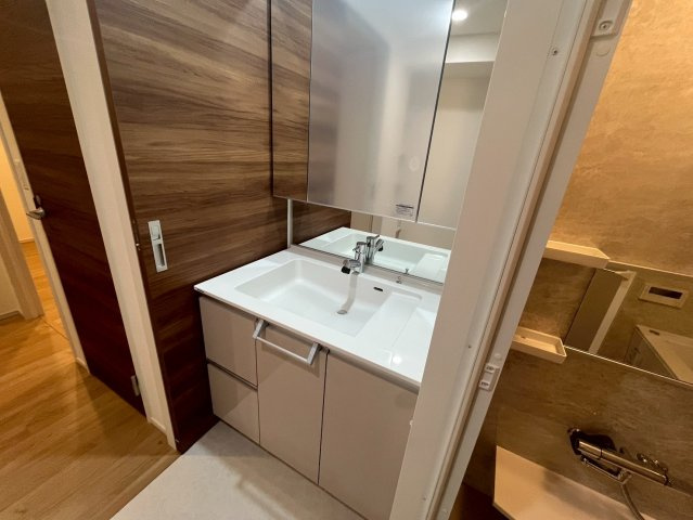 Parc de Vert Esakaの独立洗面台