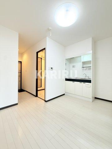 サンコート勝山の居間・リビング