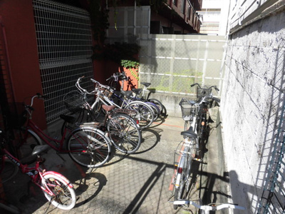 【駐車場】 | グローバル相川 | 敷地内駐輪場です。