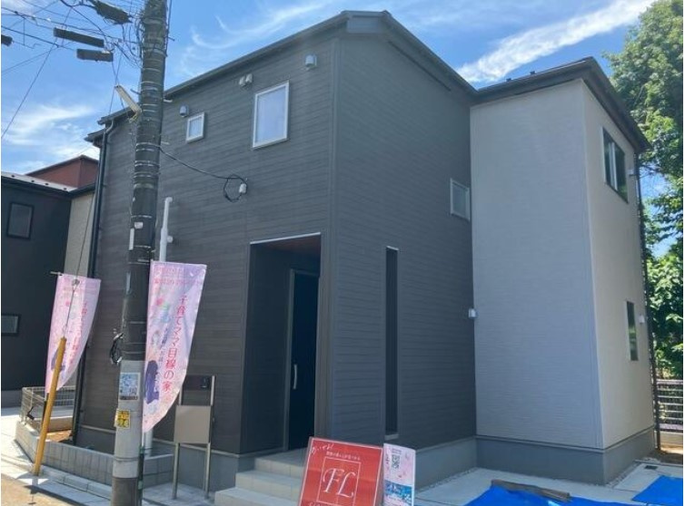 ３路線利用可能の外観|きれいな外観です