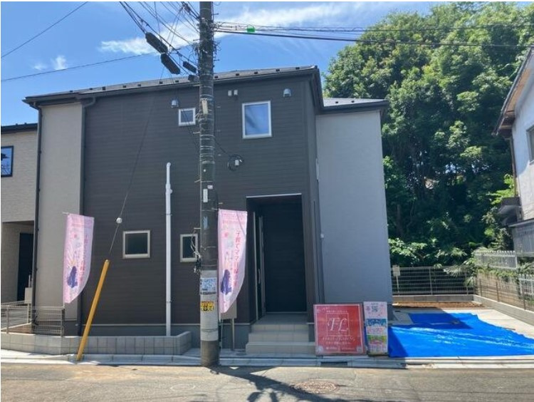 ３路線利用可能の前面道路含む現地写真|前面道路含む現地写真です