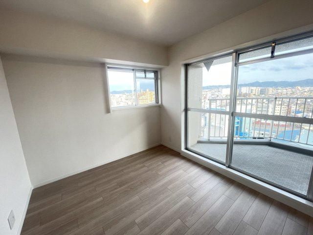 日光ハイツ香里第五の洋室