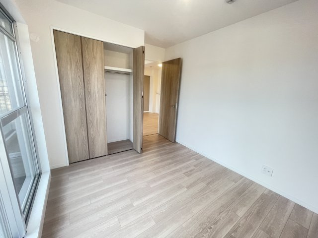 日光ハイツ香里第五の洋室