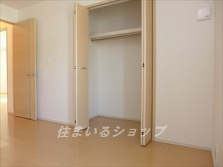 広島市安佐北区亀山４丁目のアパートの寝室|クローゼットあり