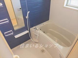 広島市安佐北区亀山４丁目のアパートの浴室|追い焚き・浴室暖房乾燥機・窓あり