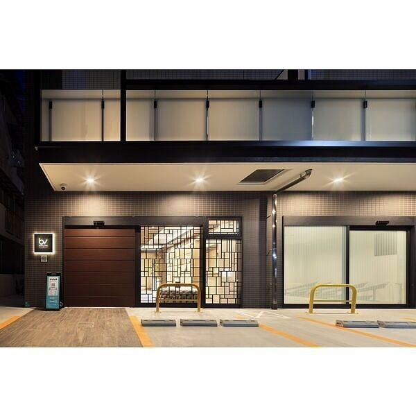 大阪市浪速区戎本町２丁目の店舗事務所のエントランス