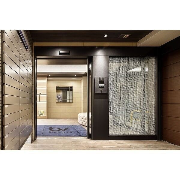 大阪市浪速区戎本町２丁目の店舗事務所のエントランス