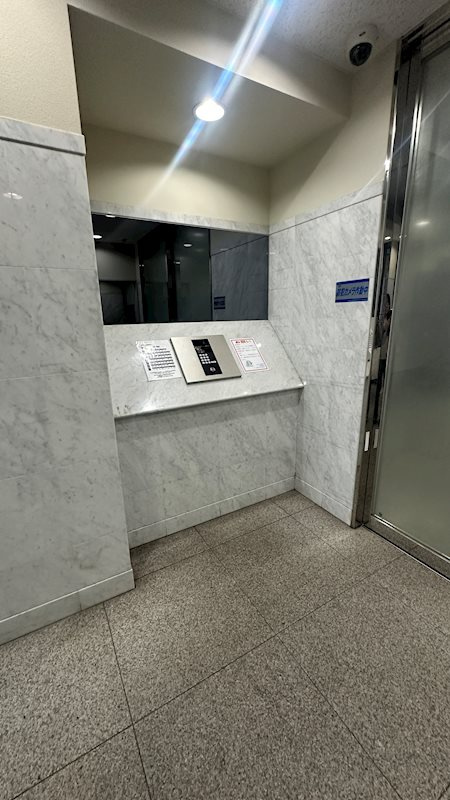 ルモンド南麻布のエントランス