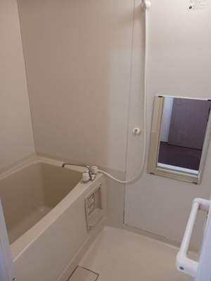 【浴室】 | カジュアンＢ | ゆったり過ごせるお風呂です