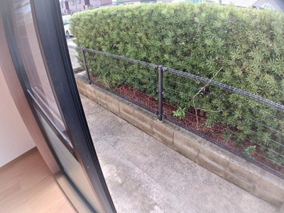 【庭】 | パロス壱番館