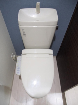 【トイレ】 | ファベル中野新橋 | 温水洗浄便座。