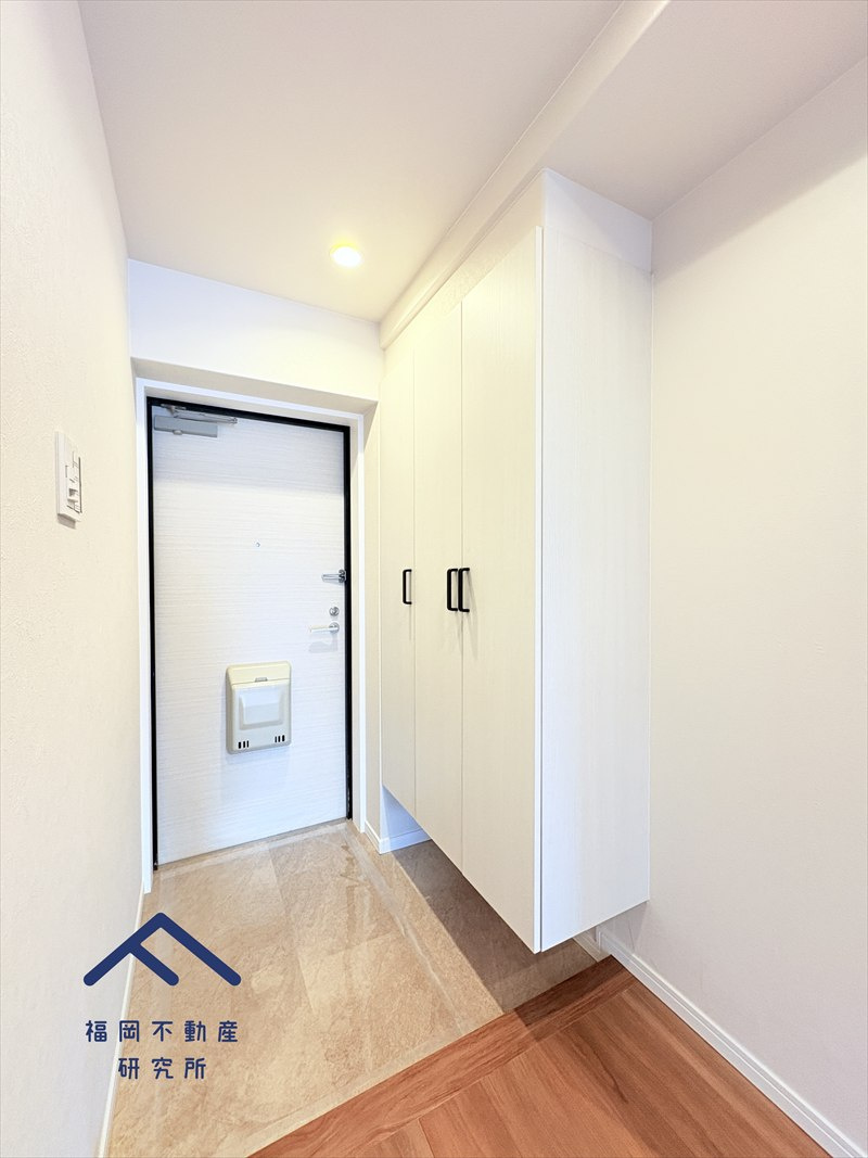 ホルトハイム花畑2の玄関