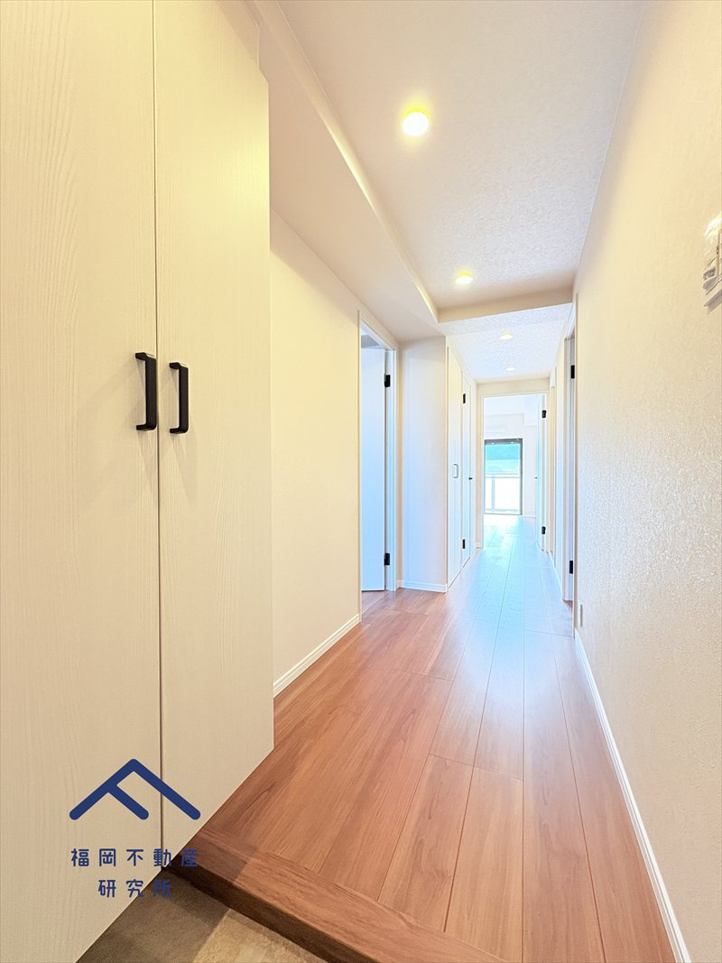 ホルトハイム花畑2の玄関