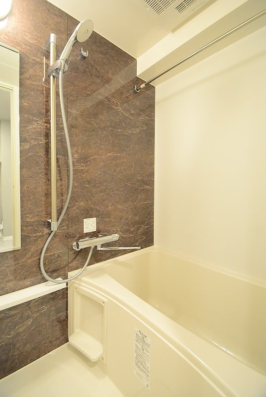 ステージファースト大森山王の浴室|※カラータイプ異なります