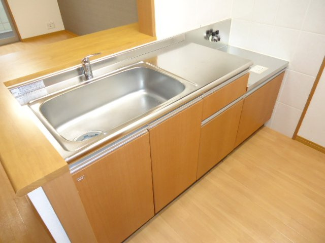 コスモス　フローラⅡ　　 刈谷市近郊の賃貸はクラスホームのキッチン|キッチン台