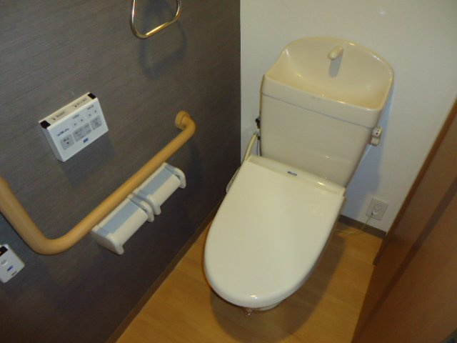 コスモス　フローラⅡ　　 刈谷市近郊の賃貸はクラスホームのトイレ|シャワー付トイレ