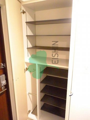 【玄関】 | エンクレスト博多駅東2 | 下駄箱もしっかりついてます！