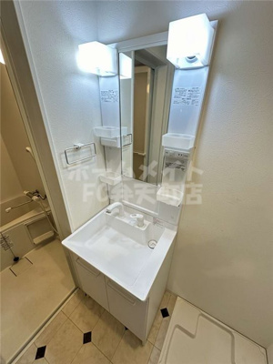 【洗面所】 | ノイヴェル春日出