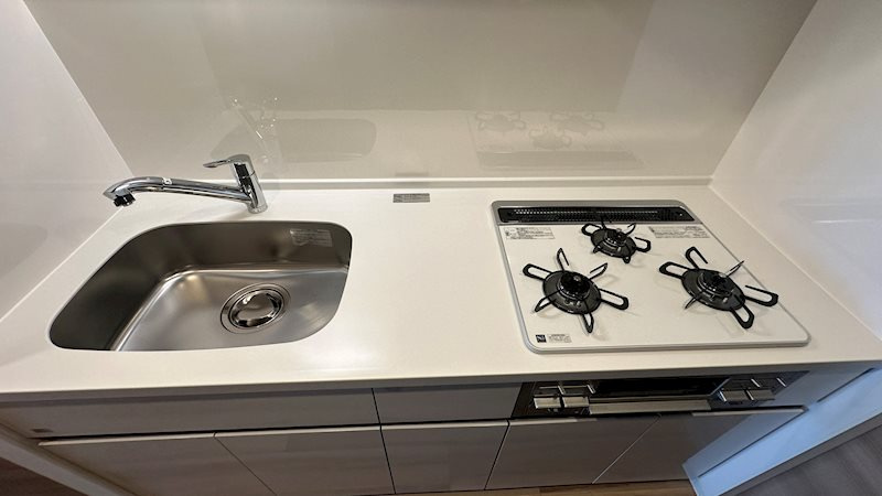 新品家具付きマンション上連雀25(KaGood東京)のキッチン