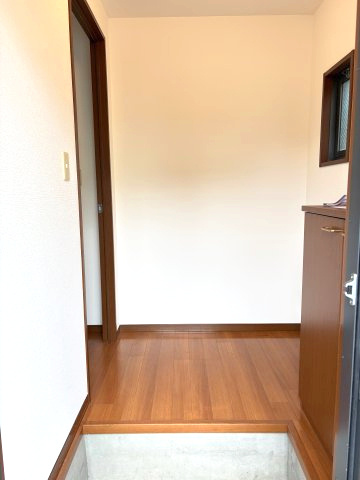 コートハウス大泉学園の玄関