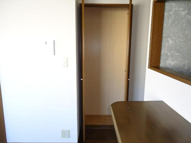 ドリームガーデン　　 刈谷市近郊の賃貸はクラスホームの収納|リビング収納（イメージ）