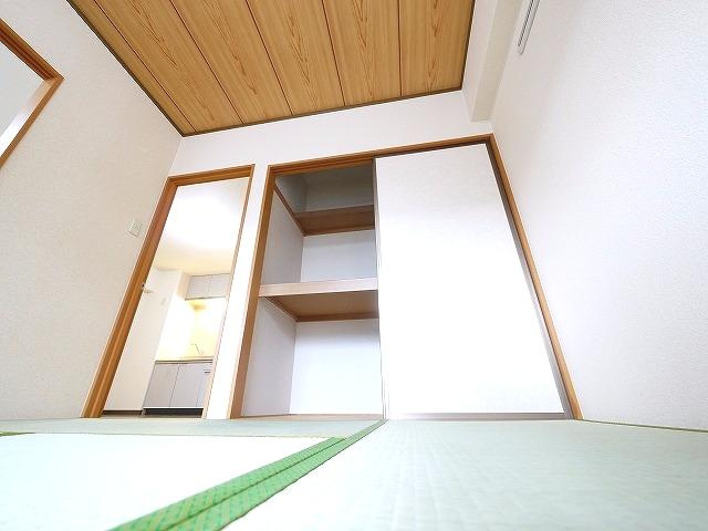 グランシャリオ桜井の収納|たっぷりとした収納スペースです