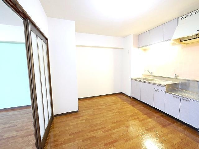 グランシャリオ桜井の居間・リビング|使いやすい居間です