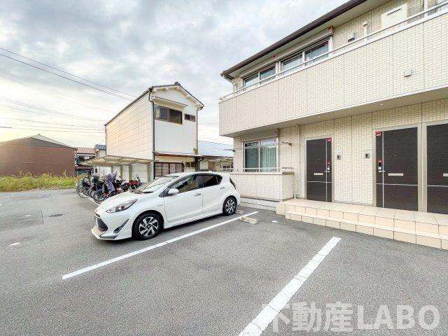 D's フォレストⅡの駐車場