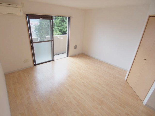 ディオーレ祇園の居間・リビング