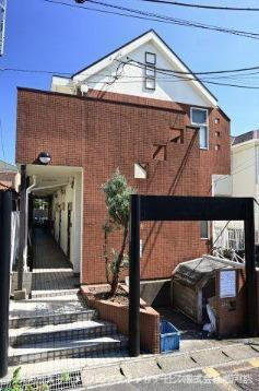 ノーリーズン松戸のエントランス