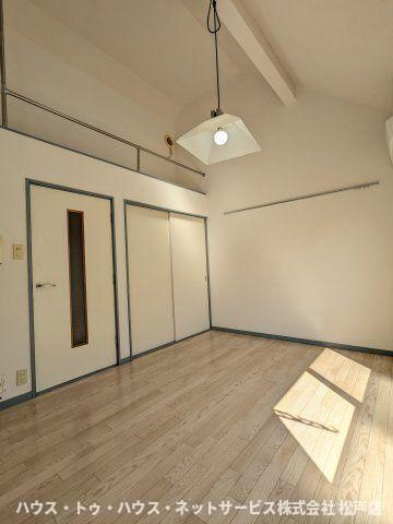 ノーリーズン松戸の居間・リビング