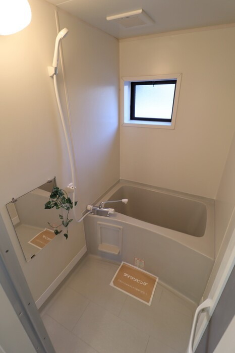 ヴィラアフェクション　B棟の浴室