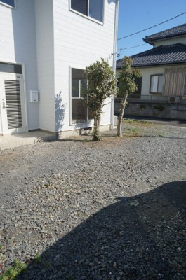 【庭】 | 東金沢町一戸建 | 利用規約の範囲内でご自由にお使いいただけます。